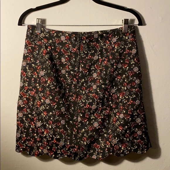 Kookai/ Kookaï | Black Floral Skirt | ✨ POCKETS ✨ - Picture 2 of 8